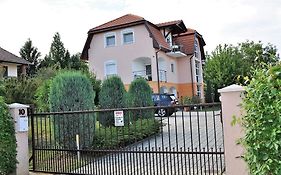 Katalin Apartmanház